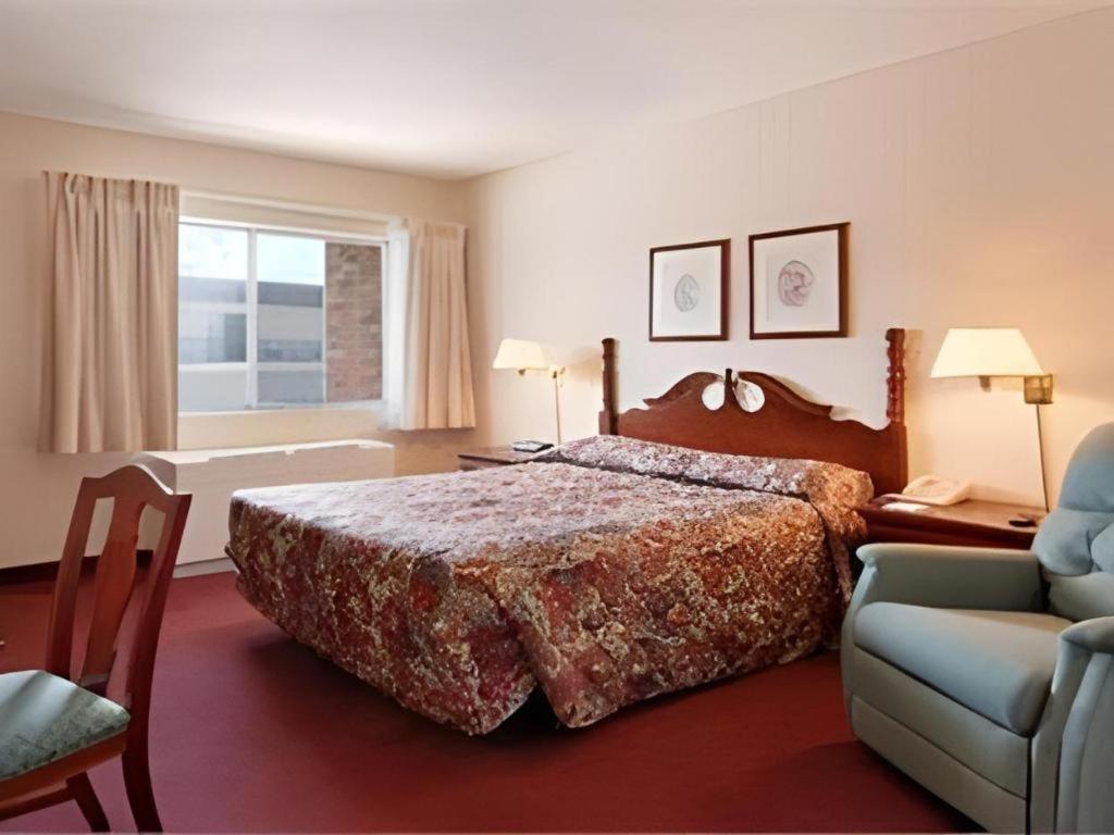 Quality Inn Rutland Exterior photo